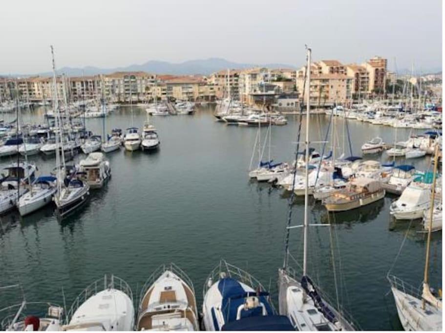Port Frejus Cap Hermes Vue Mer Et Port Pieds Dans L'Eau Piscine Pkg Экстерьер фото